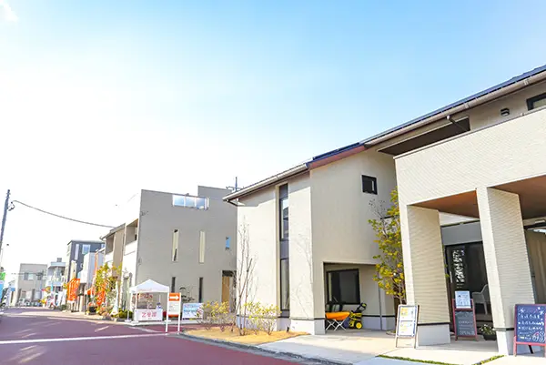 住宅展示場のモデルハウス